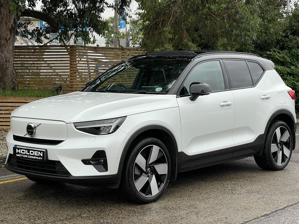 2022 Volvo XC40