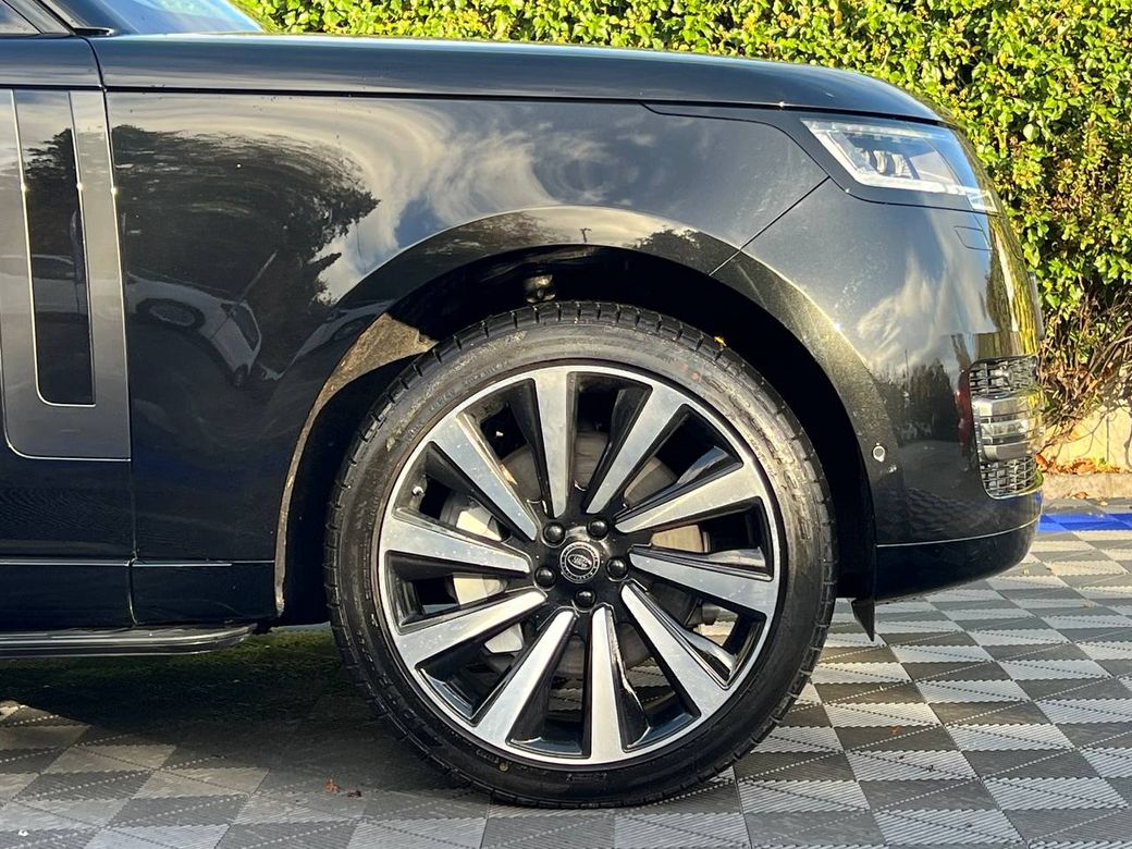 2025 Land Rover Range Rover