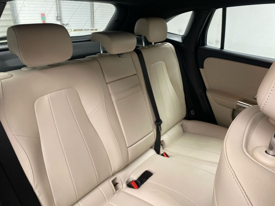 2021 Mercedes-Benz EQA