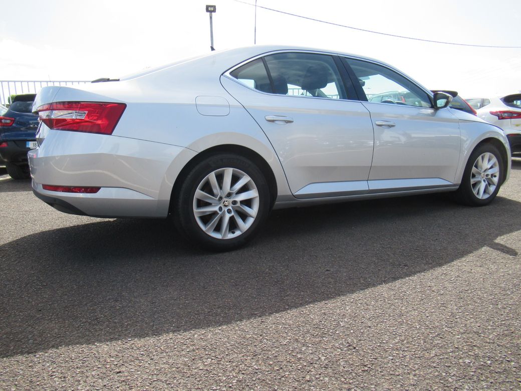 2022 Skoda Superb