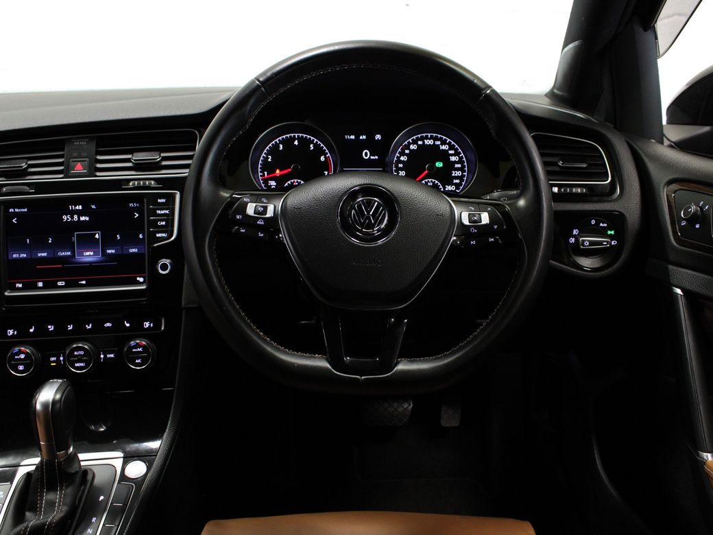 2016 Volkswagen Golf