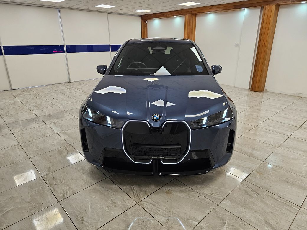 2026 BMW iX