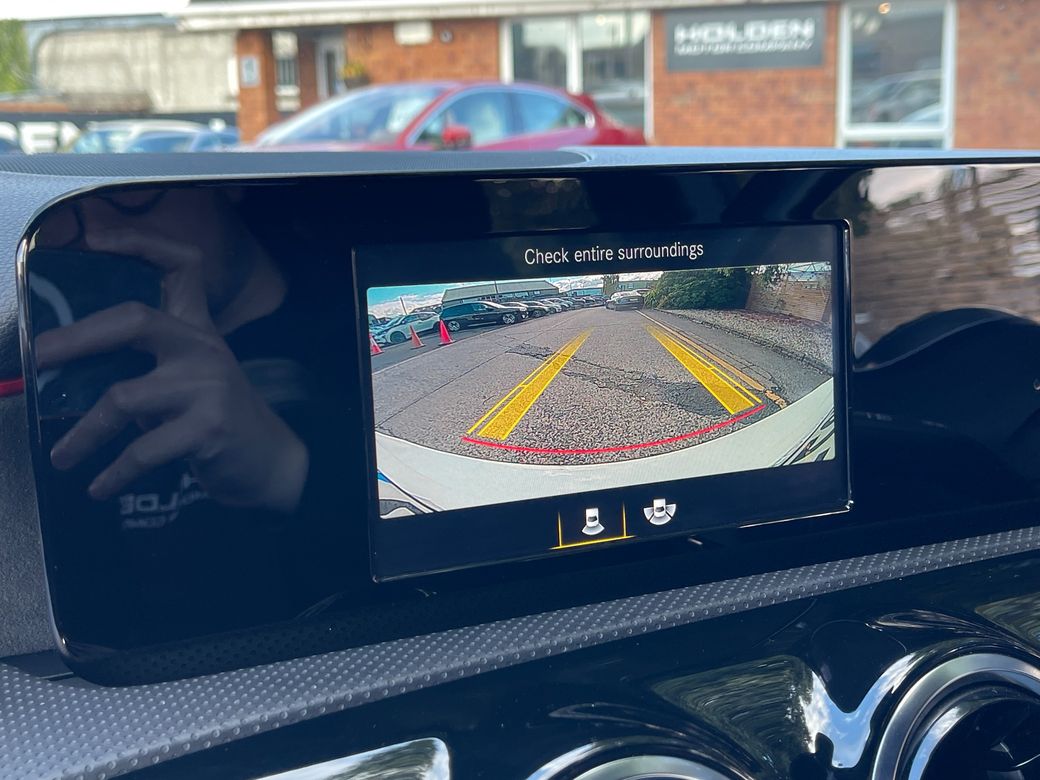 2020 Mercedes-Benz A 250