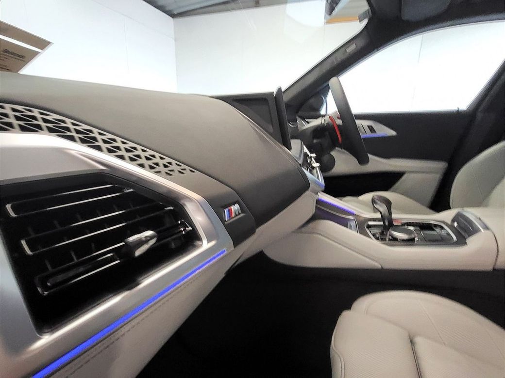 2026 BMW XM