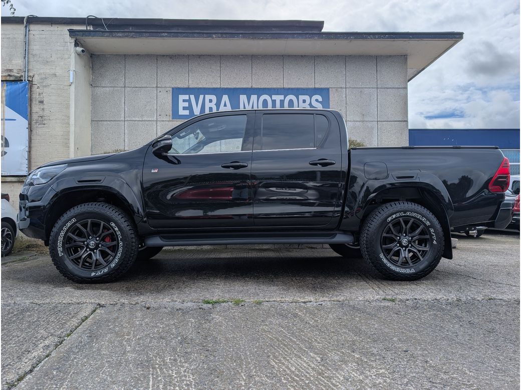 2023 Toyota Hilux