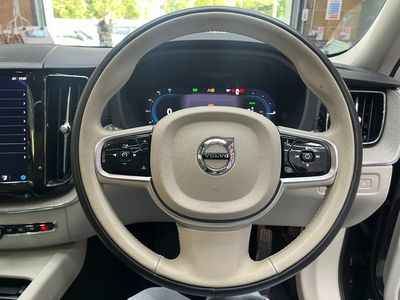 2022 Volvo XC60