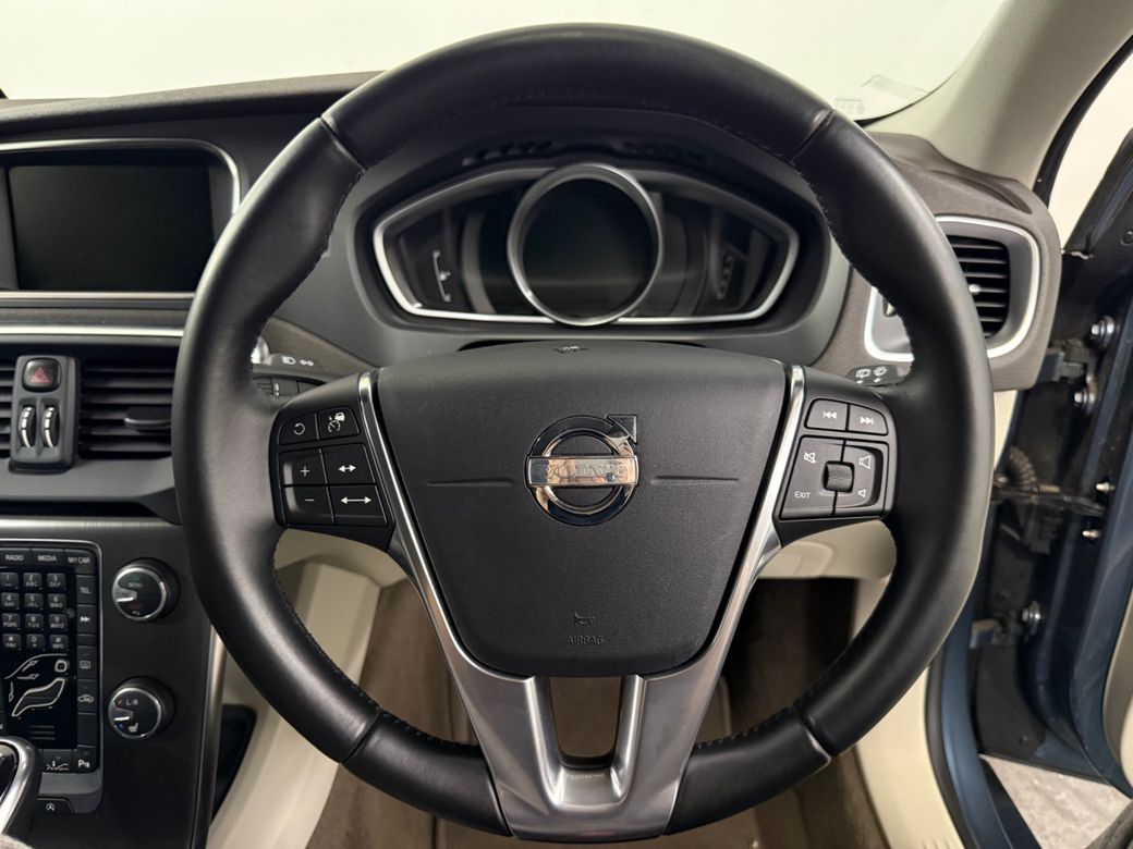 2014 Volvo V40