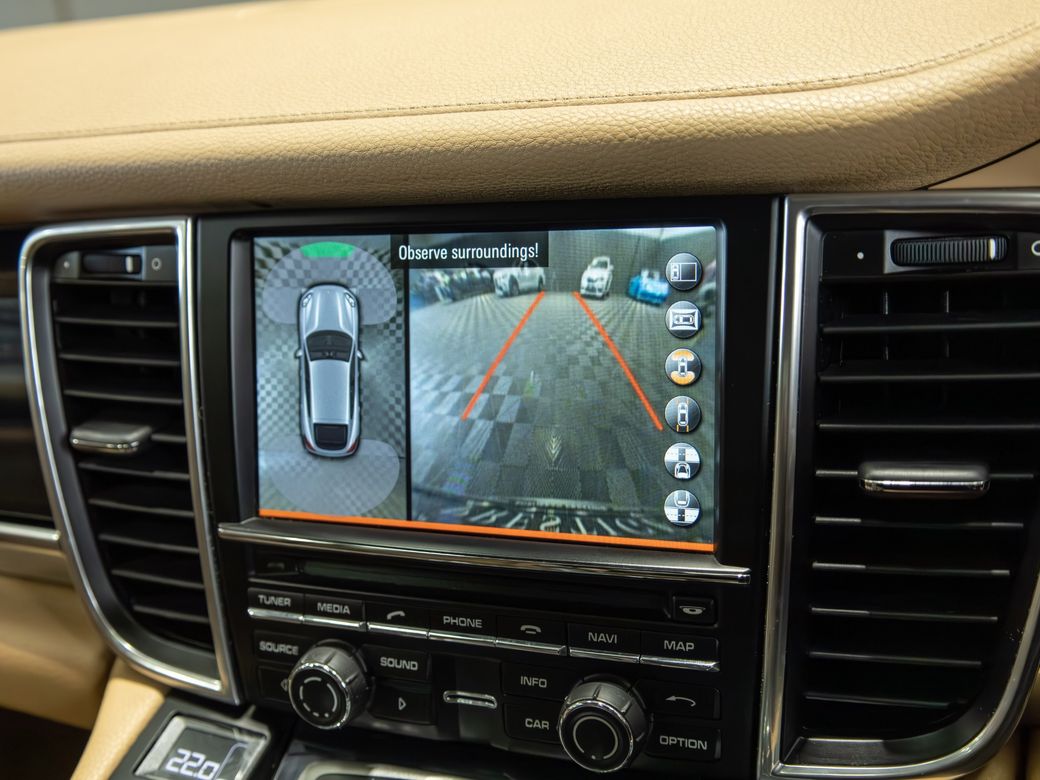 2014 Porsche Panamera