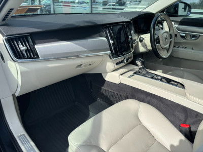 2018 Volvo V90