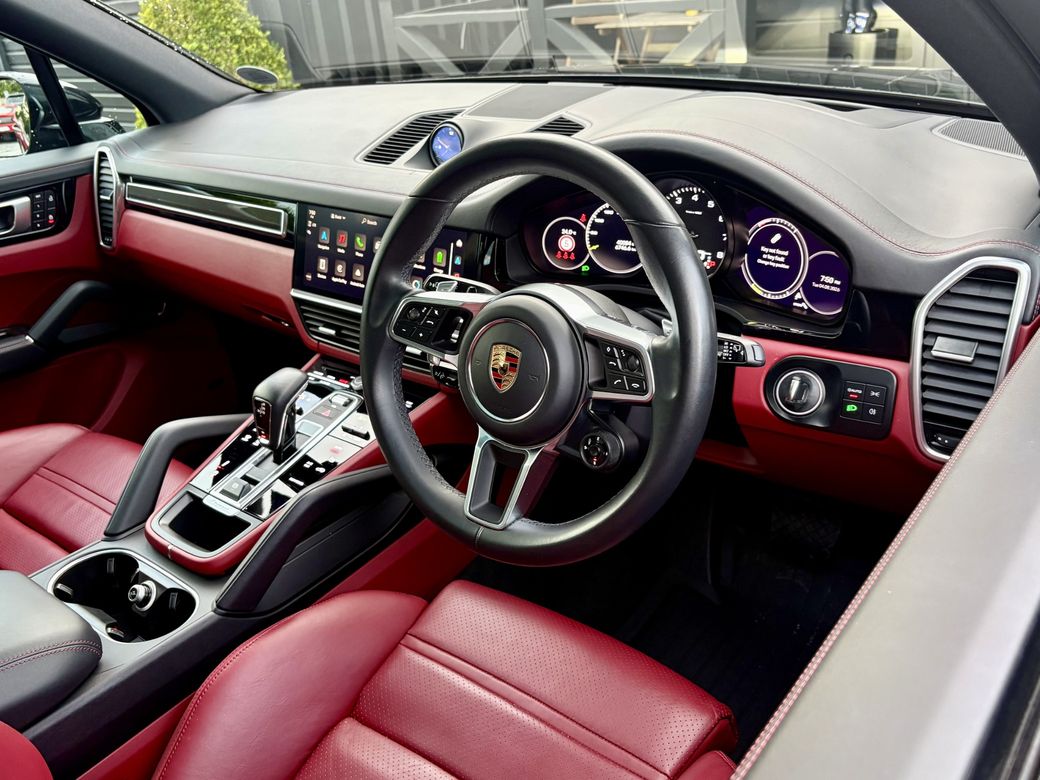 2023 Porsche Cayenne
