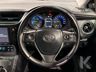 2016 Toyota Auris