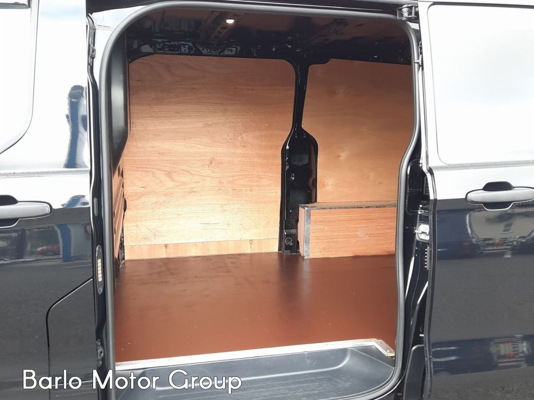 2024 Ford Transit Custom