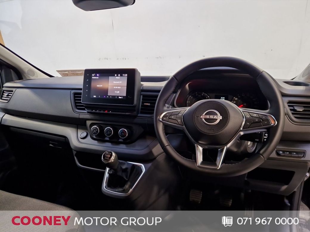 2025 Nissan Primastar