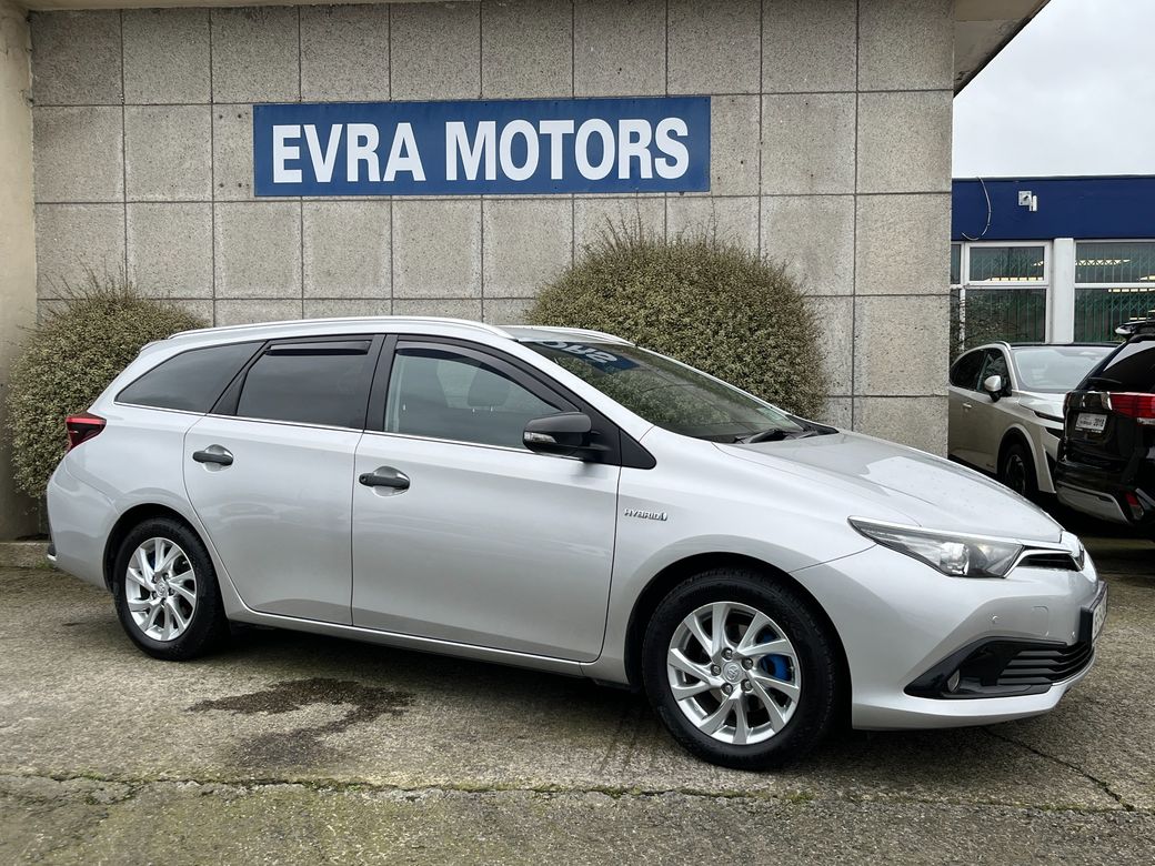 2016 Toyota Auris