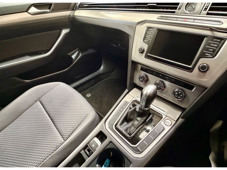 2016 Volkswagen Passat