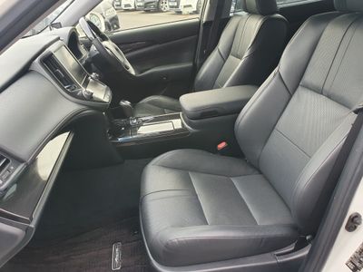 2013 Toyota Crown