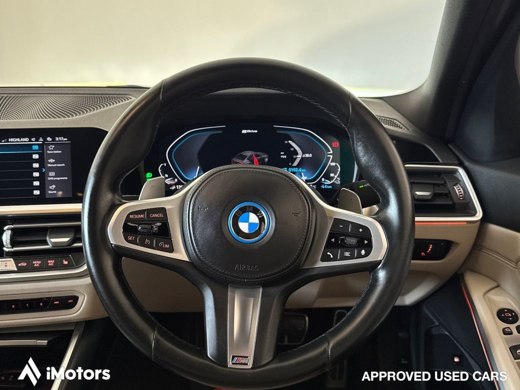 2021 BMW 330