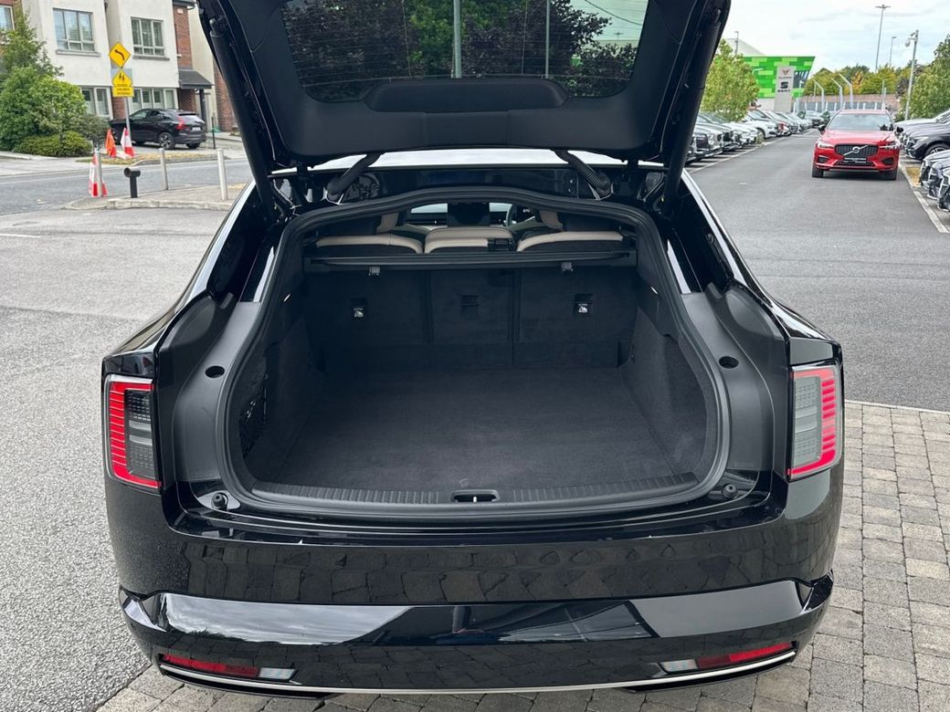 2026 Volvo ES90