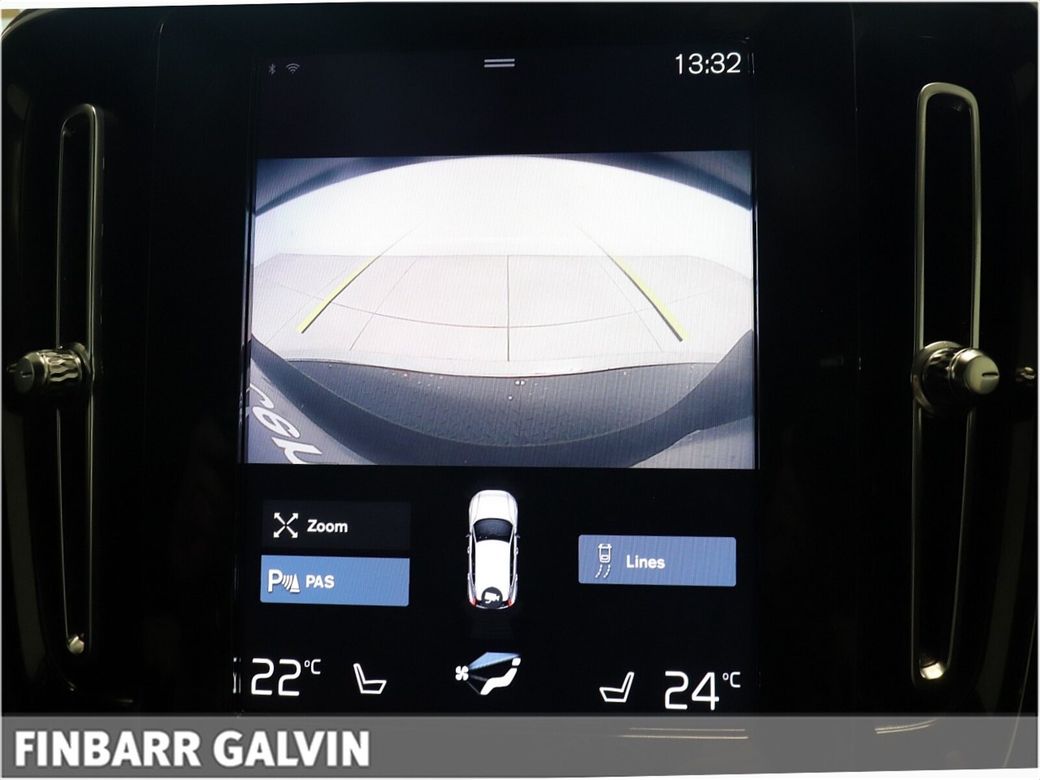 2022 Volvo XC40