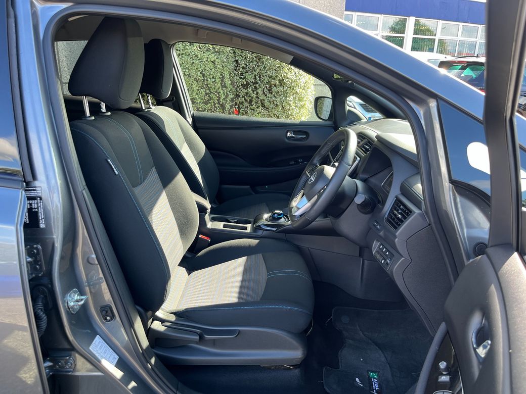 2024 Nissan Leaf
