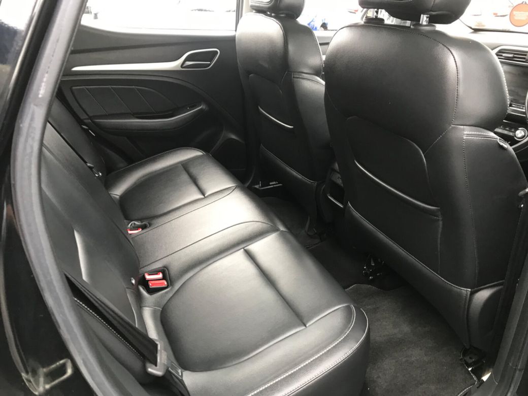 2021 MG ZS
