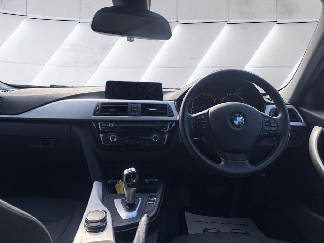 2017 BMW 320