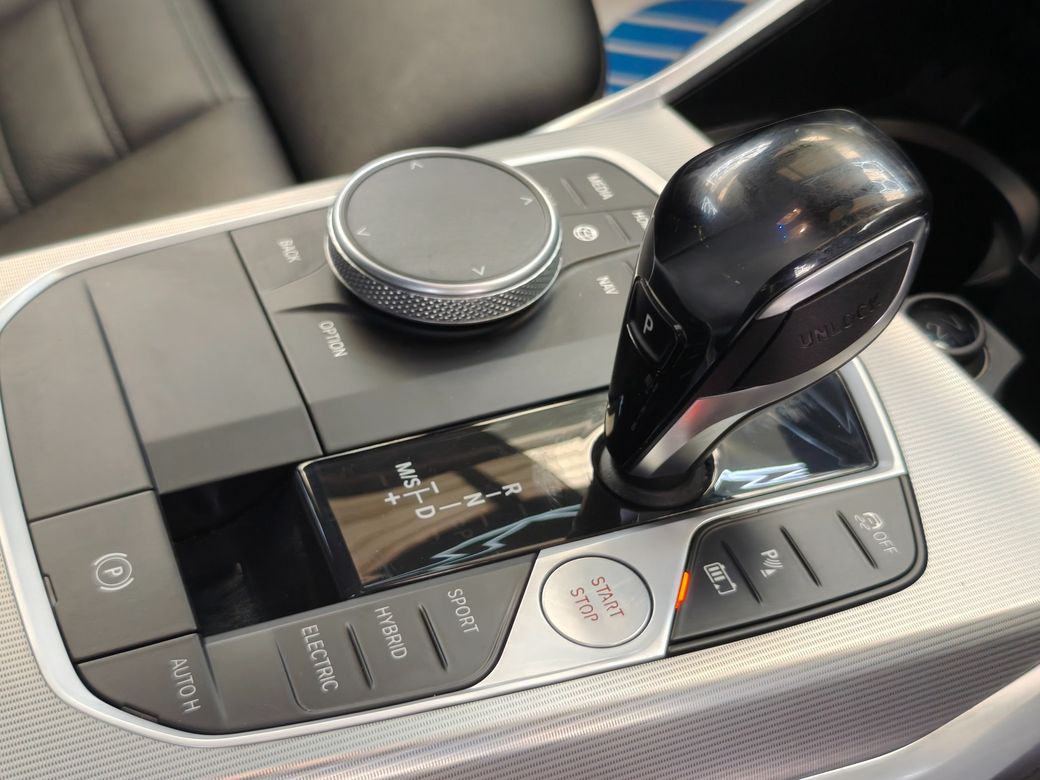 2021 BMW 330