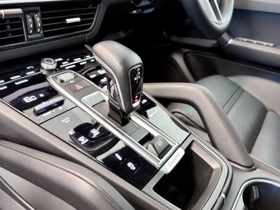2023 Porsche Cayenne