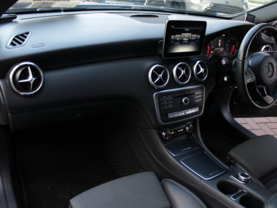 2018 Mercedes-Benz A 180