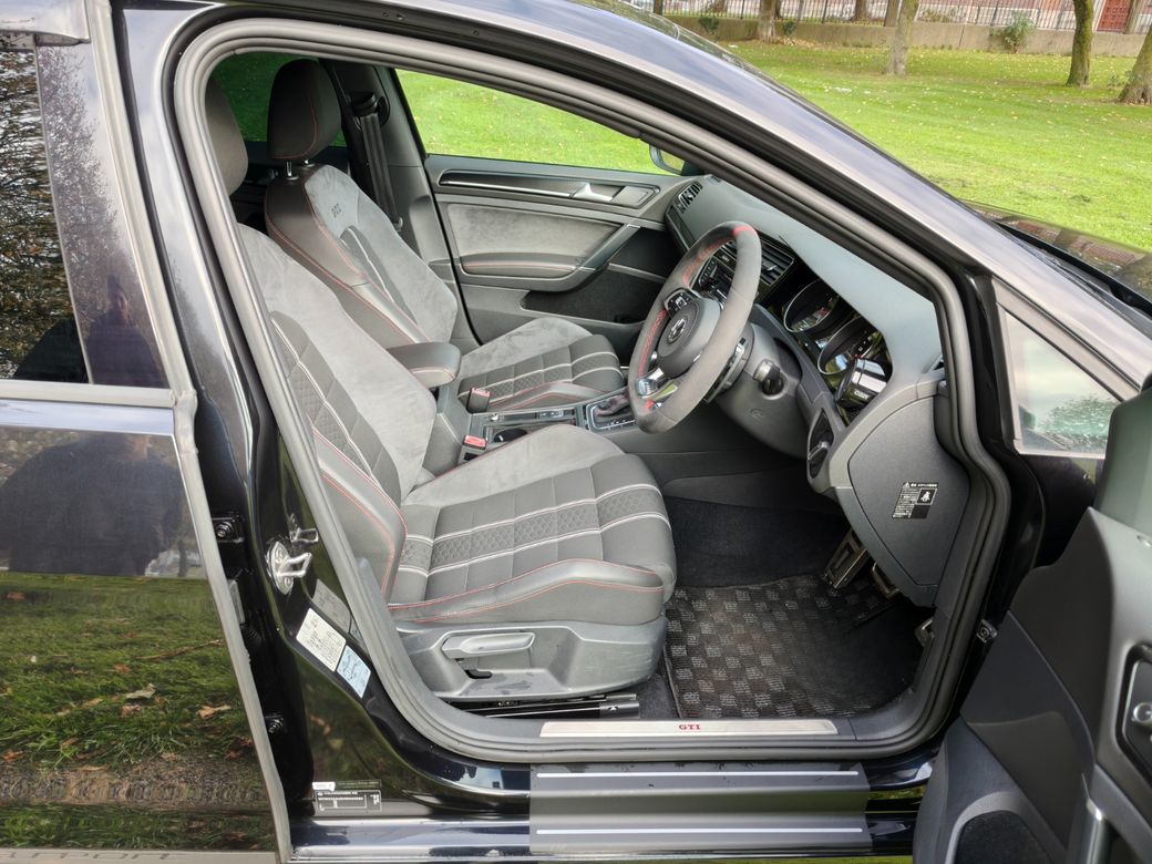 2016 Volkswagen Golf