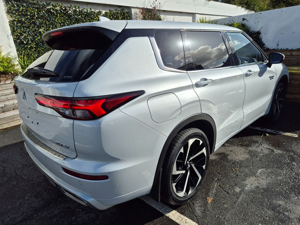 2023 Mitsubishi Outlander