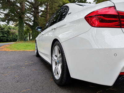 2018 BMW 330