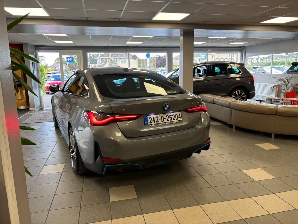 2024 BMW i4