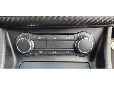 2013 Mercedes-Benz A 180