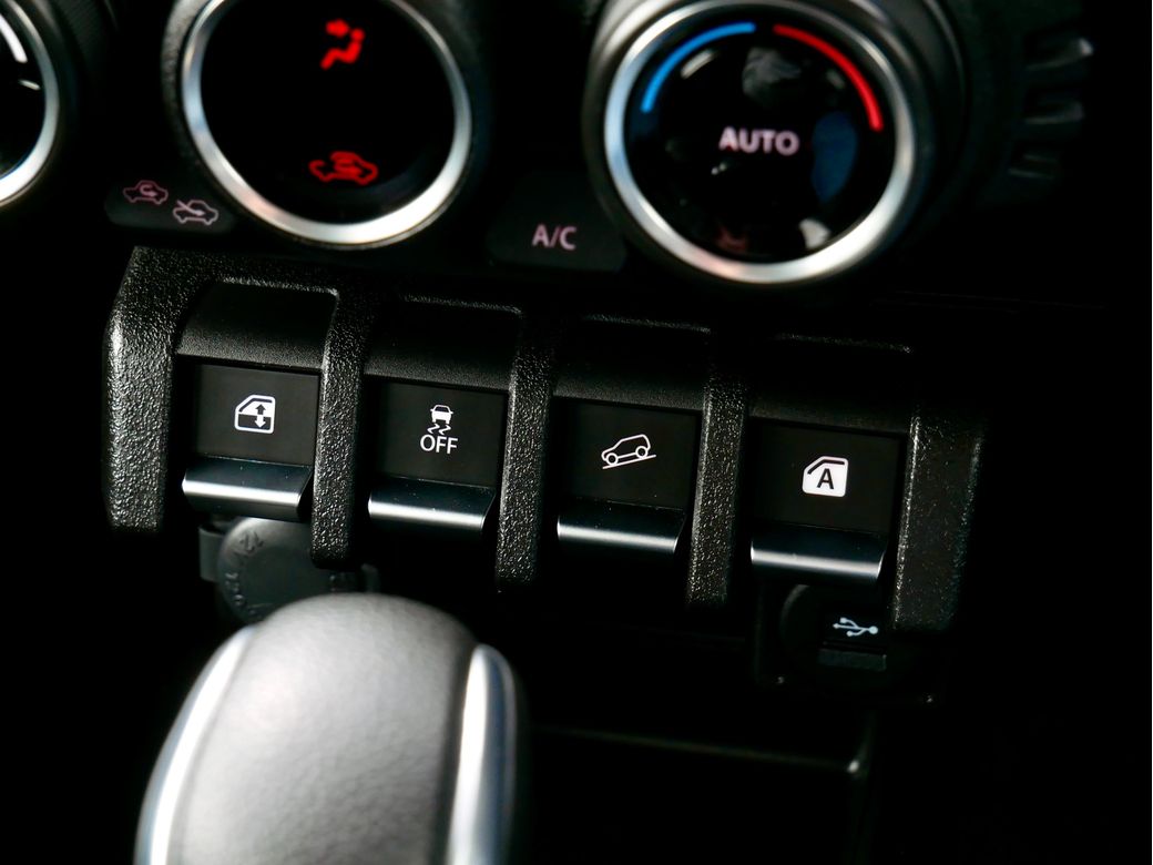 2023 Suzuki Jimny