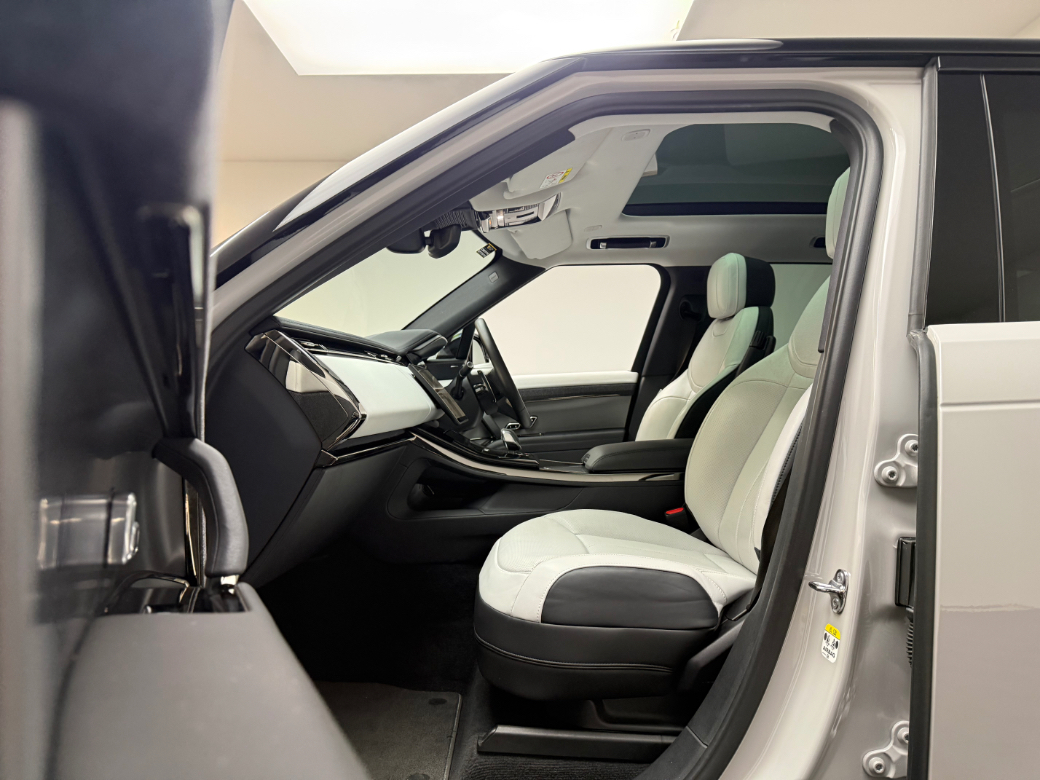 2024 Land Rover Range Rover Sport