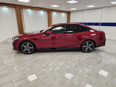 2026 BMW i5