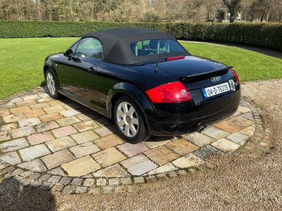 2004 Audi TT