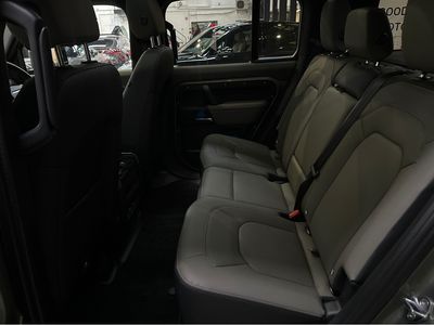 2025 Land Rover Defender