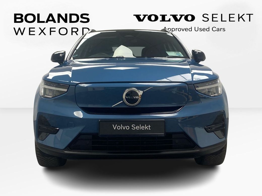2023 Volvo XC40