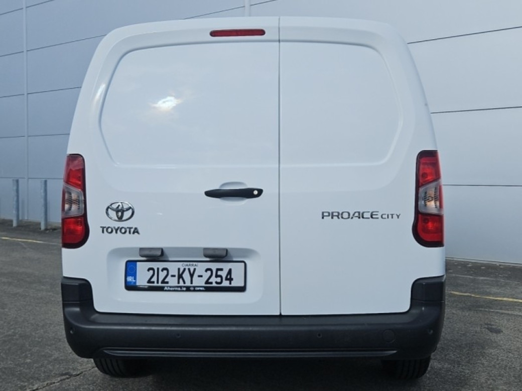 2021 Toyota Proace