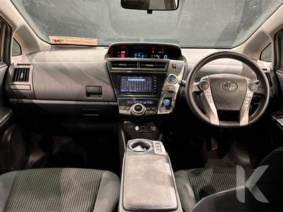 2020 Toyota Prius Alpha