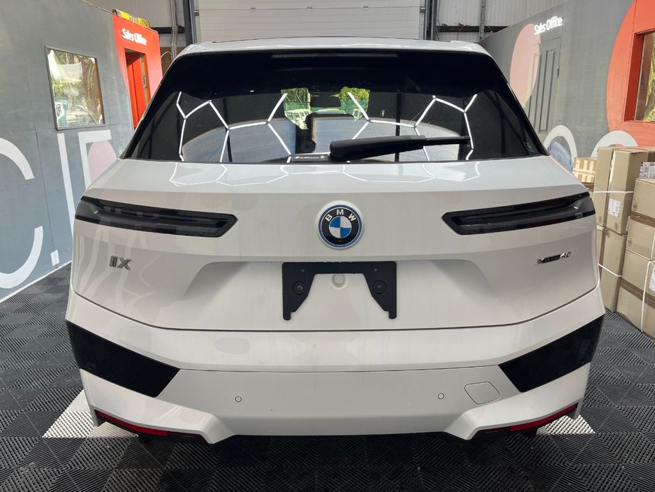2022 BMW iX