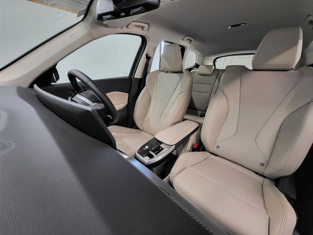2025 BMW X1