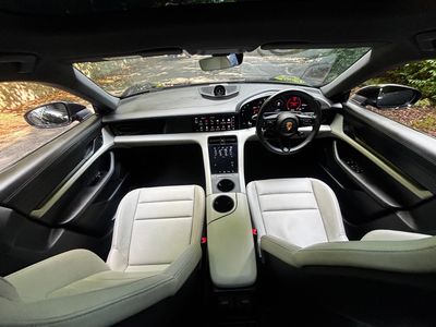 2023 Porsche Taycan