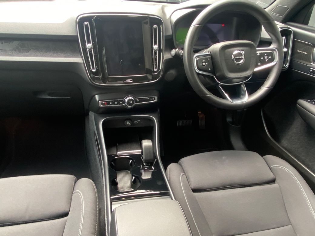 2023 Volvo C40