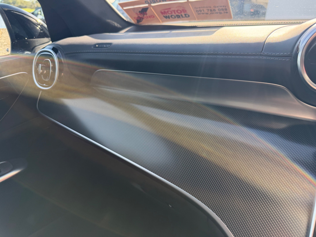 2025 Mercedes-Benz GLC Class