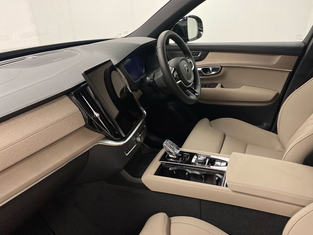 2025 Volvo XC90
