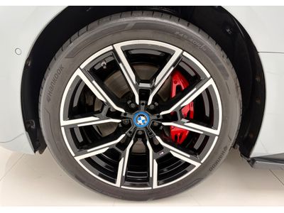 2024 BMW i4