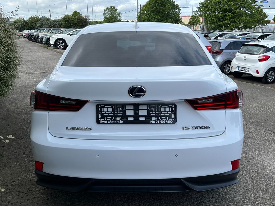 2013 Lexus IS 300h
